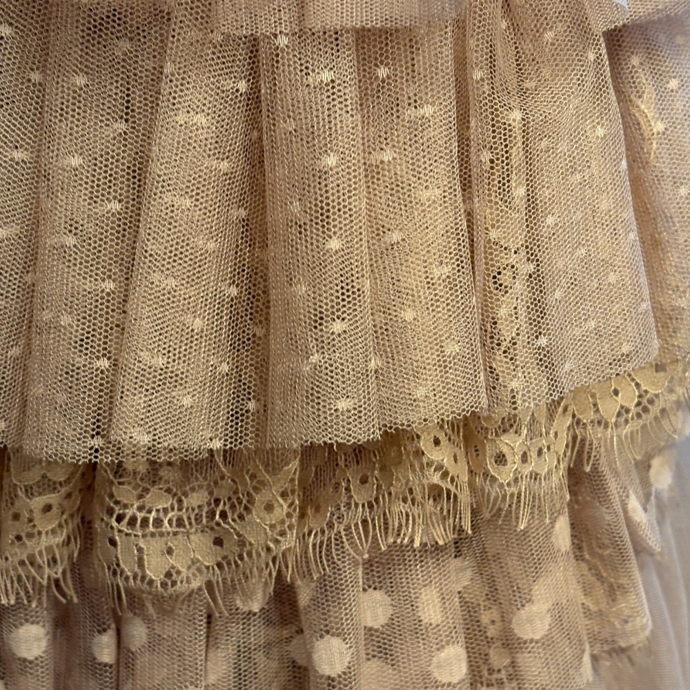Elegant Luxurious Formal Pale Pink Spiral Ruffles 50" long - Picture 4 of 9